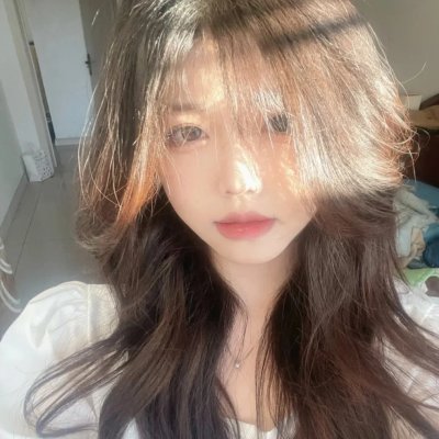 女大学生